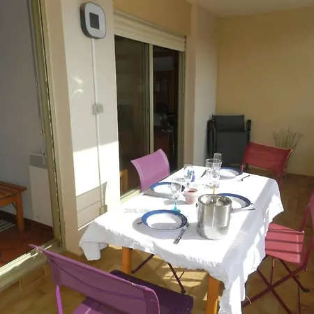 Avec Terrasse A Bormes-les-mimosas, Proche - Fr-1-251-921 Bormes-les-Mimosas